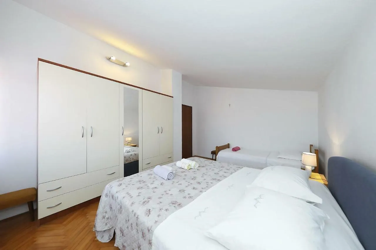 Apartments Vedrana Weißenburg