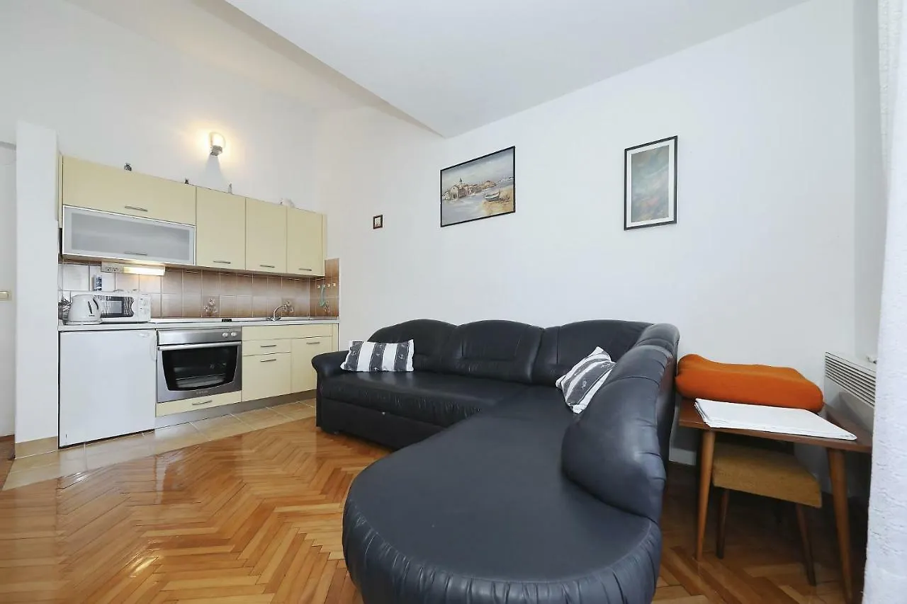 Apartments Vedrana 비오그라드나모루 크로아티아