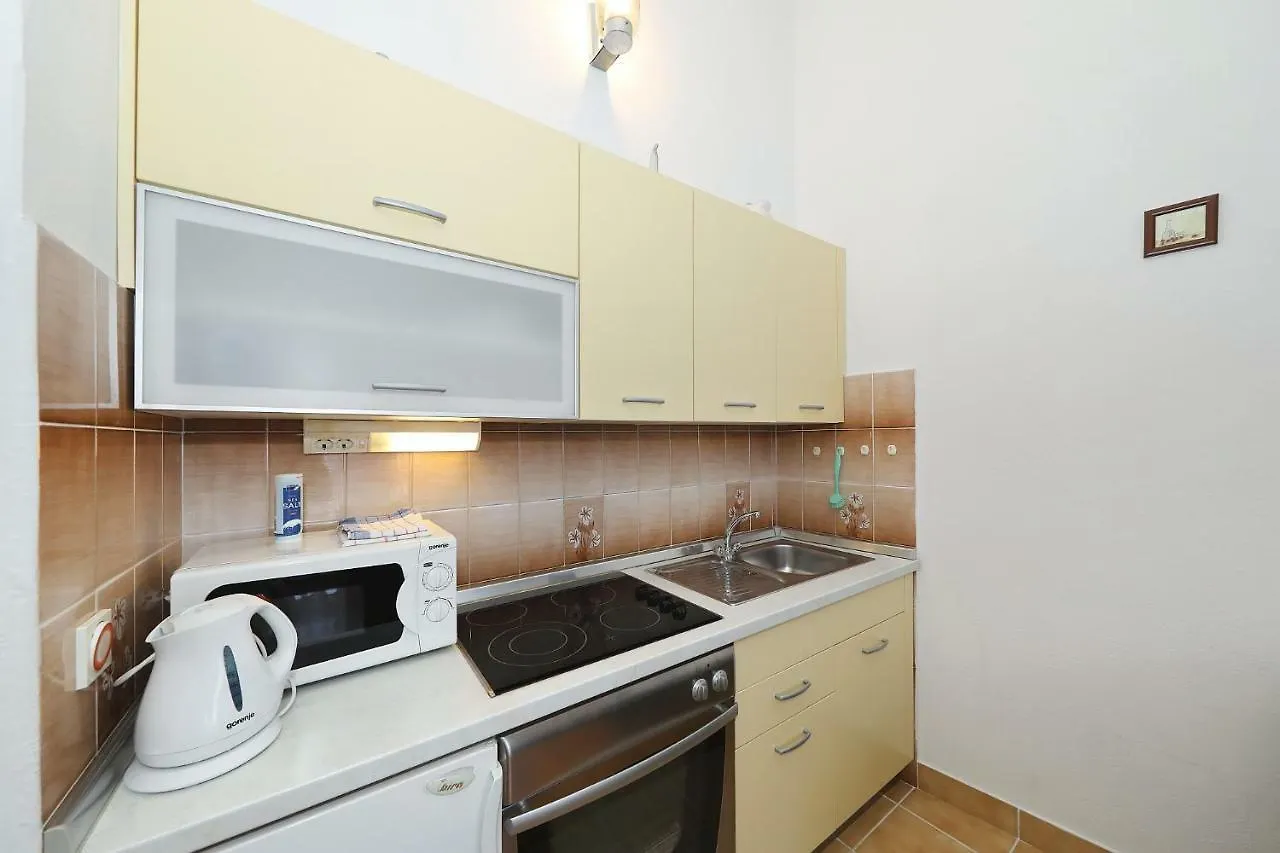 Apartments Vedrana 비오그라드나모루